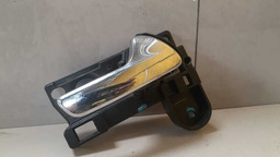 MAÇANETA INTERNA TRASEIRA DIREITA DODGE JOURNEY 2014 2015