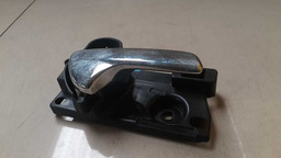 MAÇANETA INTERNA TRASEIRA DIREITA DODGE JOURNEY 2014 2015