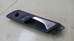 MAÇANETA INTERNA DIANTEIRA ESQUERDO VW JETTA TSI 2012 2013