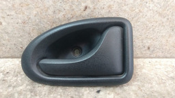 MAÇANETA INTERNA DIANTEIRA DIREITA IVECO DAILY 2018