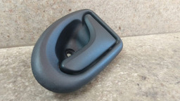 MAÇANETA INTERNA DIANTEIRA DIREITA IVECO DAILY 2018