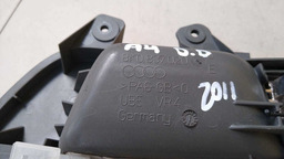 MAÇANETA INTERNA PORTA DIANTEIRA DIREITA AUDI A4 2011