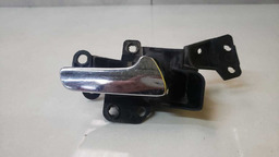 MAÇANETA INTERNA TRASEIRA DIREITA GM ZAFIRA 2003 A 2012 (2)