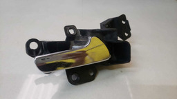 MAÇANETA INTERNA TRASEIRA DIREITA GM ZAFIRA 2003 A 2012 (2)