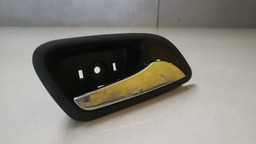 MAÇANETA INTERNA TRASEIRA DIREITA GM CRUZE 2012 A 2016 (2)