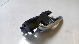 MAÇANETA INTERNA DIANTEIRA DIREITO JEEP RENEGADE 2017 2018