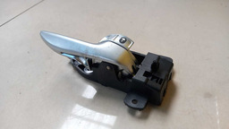 MAÇANETA INTERNA DIANTEIRA DIREITO JEEP RENEGADE 2017 2018