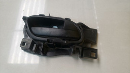 MAÇANETA INTERNA DIREITA CITROEN AIRCROSS 2013 A 2019 (7)