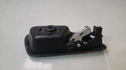 MAÇANETA INTERNA DIANTEIRA ESQUERDA GM CRUZE 2012 A 2016