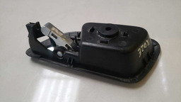 MAÇANETA INTERNA DIANTEIRA DIREITA GM CRUZE 2012 A 2016