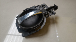 MAÇANETA INTERNA DIREITA CITROEN C3 2008 A 2013 (3)