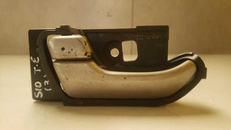 MAÇANETA INTERNA TRASEIRA ESQUERDA GM S10 2012 A 2016( 3)