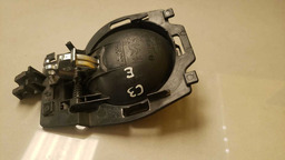 MAÇANETA INTERNA ESQUERDA CITROEN C3 2008 A 2013