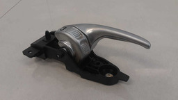 MAÇANETA INTERNA DIANTEIRA DIREITA JEEP RENEGADE 2015 A 2018