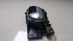 MAÇANETA INTERNA DIANTEIRA ESQUERDA CITROEN C3 2012 (1)