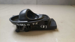 MAÇANETA INTERNA TRASEIRA ESQUERDA VERSA 2012 A 2019 (3)