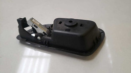 MAÇANETA INTERNA DIANTEIRA DIREITA GM CRUZE 2012 A 2016 (2)