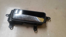 MAÇANETA INTERNA TRASEIRA ESQUERDA SENTRA 2008 A 2013 (4)