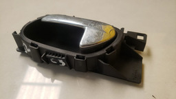 MAÇANETA INTERNA ESQUERDA CITROEN C3 2013 A 2019 (2) PRATA