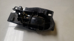 MAÇANETA INTERNA ESQUERDA CITROEN C3 2013 A 2019 (2) PRATA