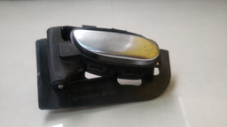 MAÇANETA INTERNA ESQUERDA PEUGEOT 206/207 2007 A 2015