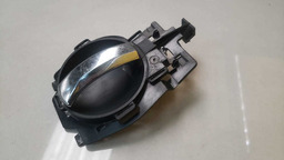 MAÇANETA INTERNA ESQUERDA CITROËN C3 2008 A 2013 (6)