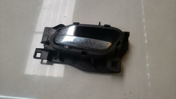 MAÇANETA INTERNA ESQUERDA CITROEN C5 2008 A 2012 (2)