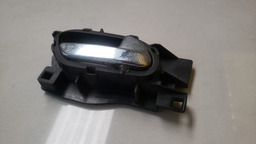 MAÇANETA INTERNA DIREITA PEUGEOT 208 2014 A 2018