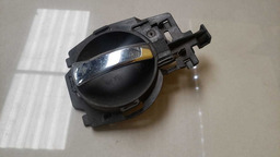 MAÇANETA INTERNA DIREITA CITROEN C3 2008 A 2013 (2)