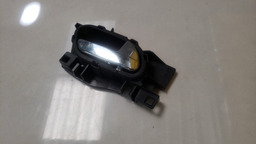 MAÇANETA INTERNA DIREITA CITROEN C3 2013 A 2019 (2)