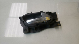 MAÇANETA INTERNA DIREITA CITROEN C5 2008 A 2012 (2)