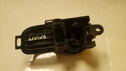 MAÇANETA INTERNA TRASEIRA DIREITA NISSAN LIVINA 2008 A 2013