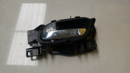 MAÇANETA INTERNA ESQUERDA CITROEN C3 2013 A 2019 (4)