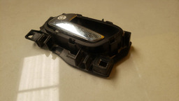 MAÇANETA INTERNA ESQUERDA CITROEN C3 2013 A 2019 (4)