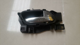 MAÇANETA INTERNA DIREITA CITROEN C3 2013 A 2019 (3)