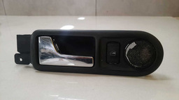 MAÇANETA INTERNA TRASEIRA ESQUERDA VW GOLF 1999 A 2007 (2)