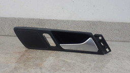 MAÇANETA INTERNA DIANTEIRA DIREITA VW JETTA 2011 A 2014 