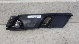 MAÇANETA INTERNA DIANTEIRA DIREITA VW JETTA 2011 A 2014 