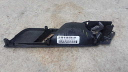 MAÇANETA INTERNA DIANTEIRA DIREITA VW JETTA 2011 A 2014 