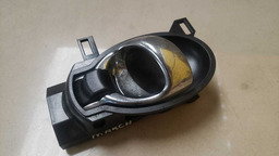 MAÇANETA INTERNA TRASEIRA DIREITA NISSAN MARCH 2012 A 2019