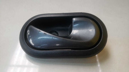 MAÇANETA INTERNA LADO DIREITO RENAULT SANDERO 2008 A 2013