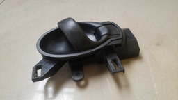 MAÇANETA INTERNA DIANTEIRA DIREITA MARCH 2012 A 2019 (3)