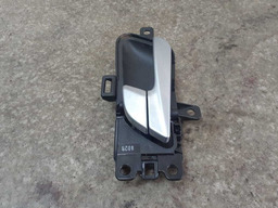 MAÇANETA INTERNA TRASEIRA L.E HYUNDAI CRETA 2017 A 2020