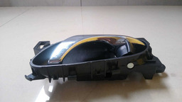 MAÇANETA INTERNA PORTA TRASEIRO ESQUERDO SENTRA 2015 2016