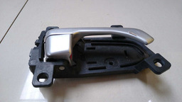 Maçaneta Interna Direito Kia Sportage 2011-2012