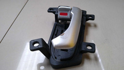 MAÇANETA INTERNA DIREITO KIA SPORTAGE 2011-2012