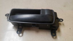 MAÇANETA INTERNA DIANTEIRA DIREITA NISSAN SENTRA 2008 A 2013