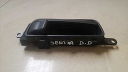 MAÇANETA INTERNA DIANTEIRA DIREITA NISSAN SENTRA 2008 A 2013