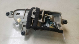 MAÇANETA INTERNA DIANTEIRA ESQUERDA NISSAN MURANO 2008