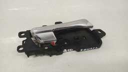 MAÇANETA INTERNA DIANTEIRA DIREITA HYUNDAI SONATA 2.4 2010